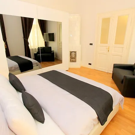 Luxury Krocínova *