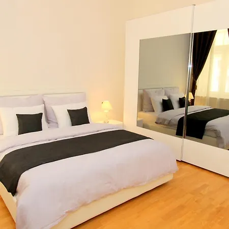 Luxury Krocínova *