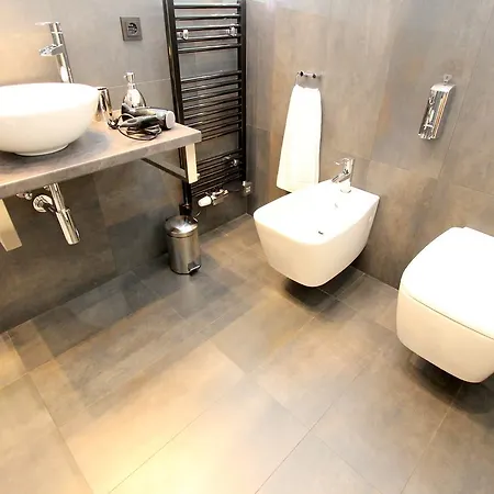 Luxury Krocinova *