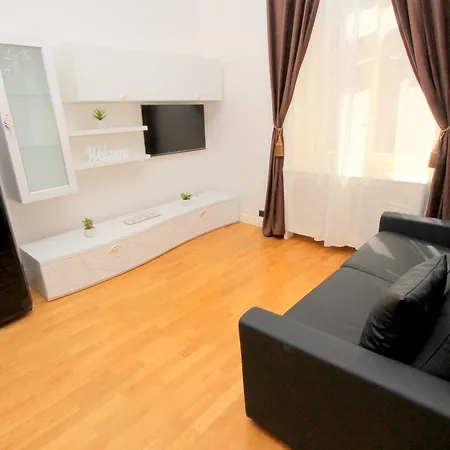 Luxury Krocinova Apartment