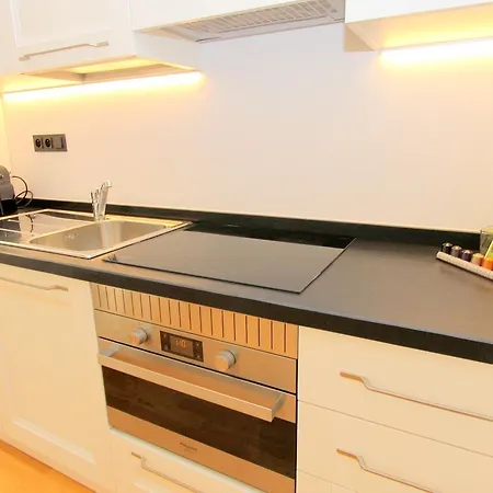 Luxury Krocinova Apartment