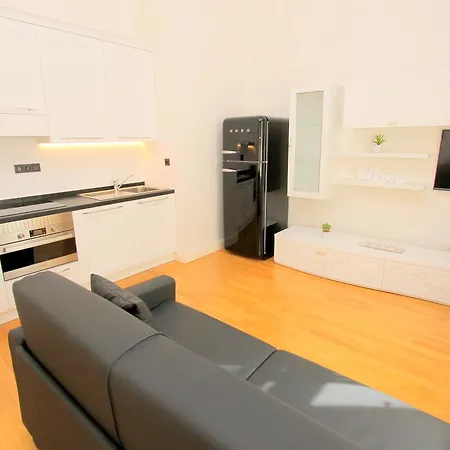 Luxury Krocinova * Prague