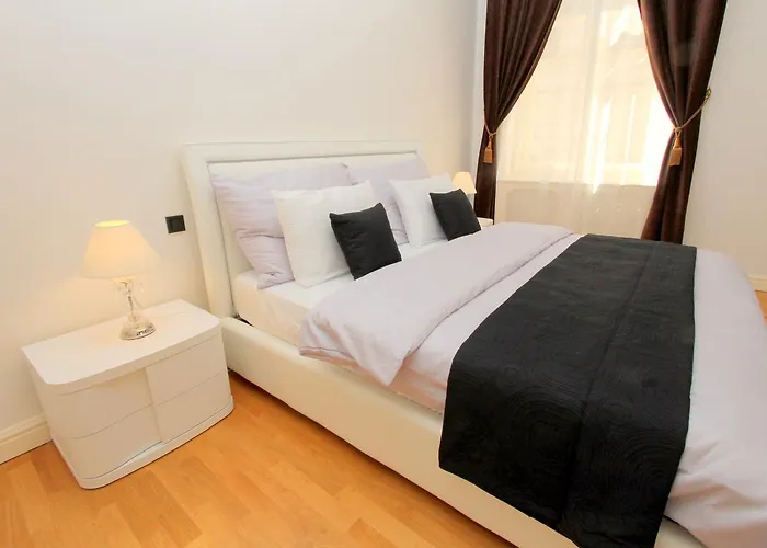 Luxury Krocinova Прага